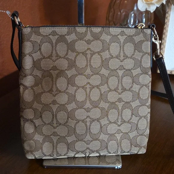 Coach Kitt Messenger Crossbody NWOT - Picture 3 of 12